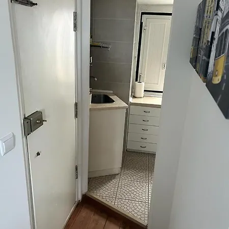 Alfama Authentic Apartamento