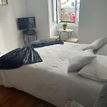 Alfama Authentic Апартаменти *