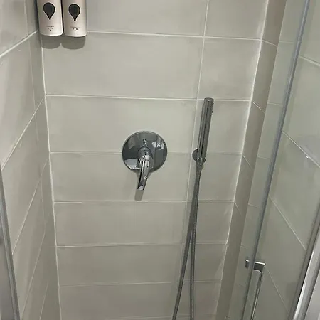 Alfama Authentic Apartamento *