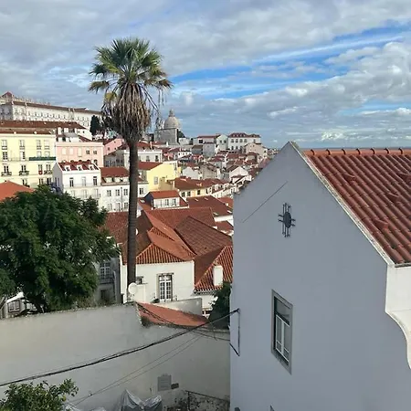 Alfama Authentic Διαμέρισμα *